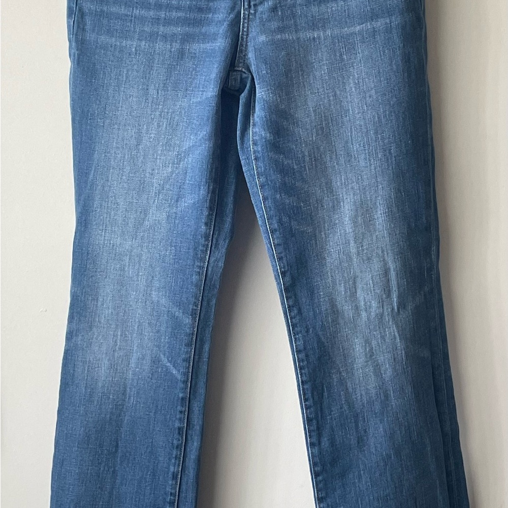 GAP Women's Classic Blue Straight Leg Jeans - Picture 3 of 10